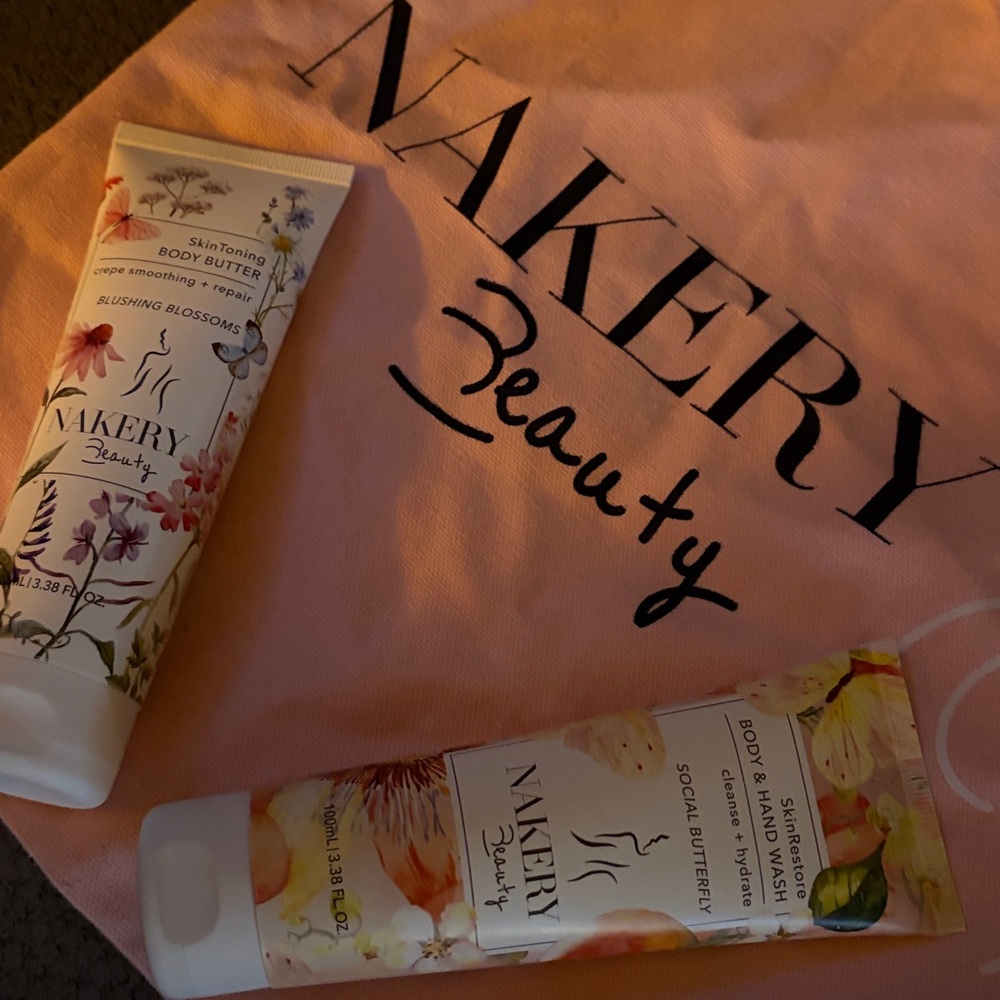 Nakery Beauty Body & Hand Wash - Floral Design with bag - Picture 3 of 3